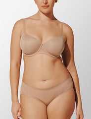Thermoregulating Wireless Cooling Bra in Taupe - Cooling Bra For Menopause in Nude - Thirdlove US