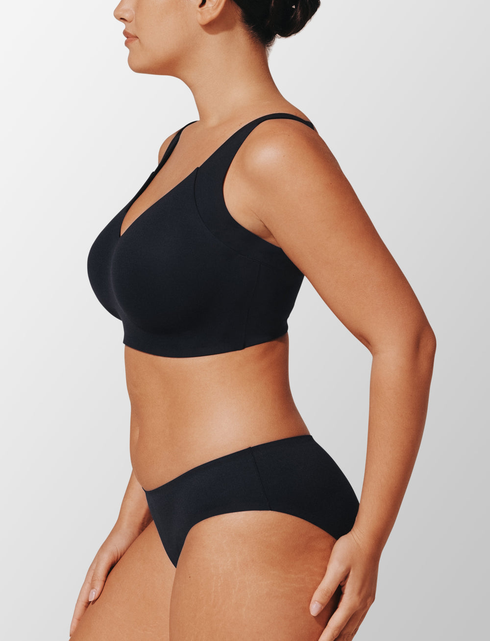 Black ComfortStretch Smoothing Wireless Bra - Thirdlove near me