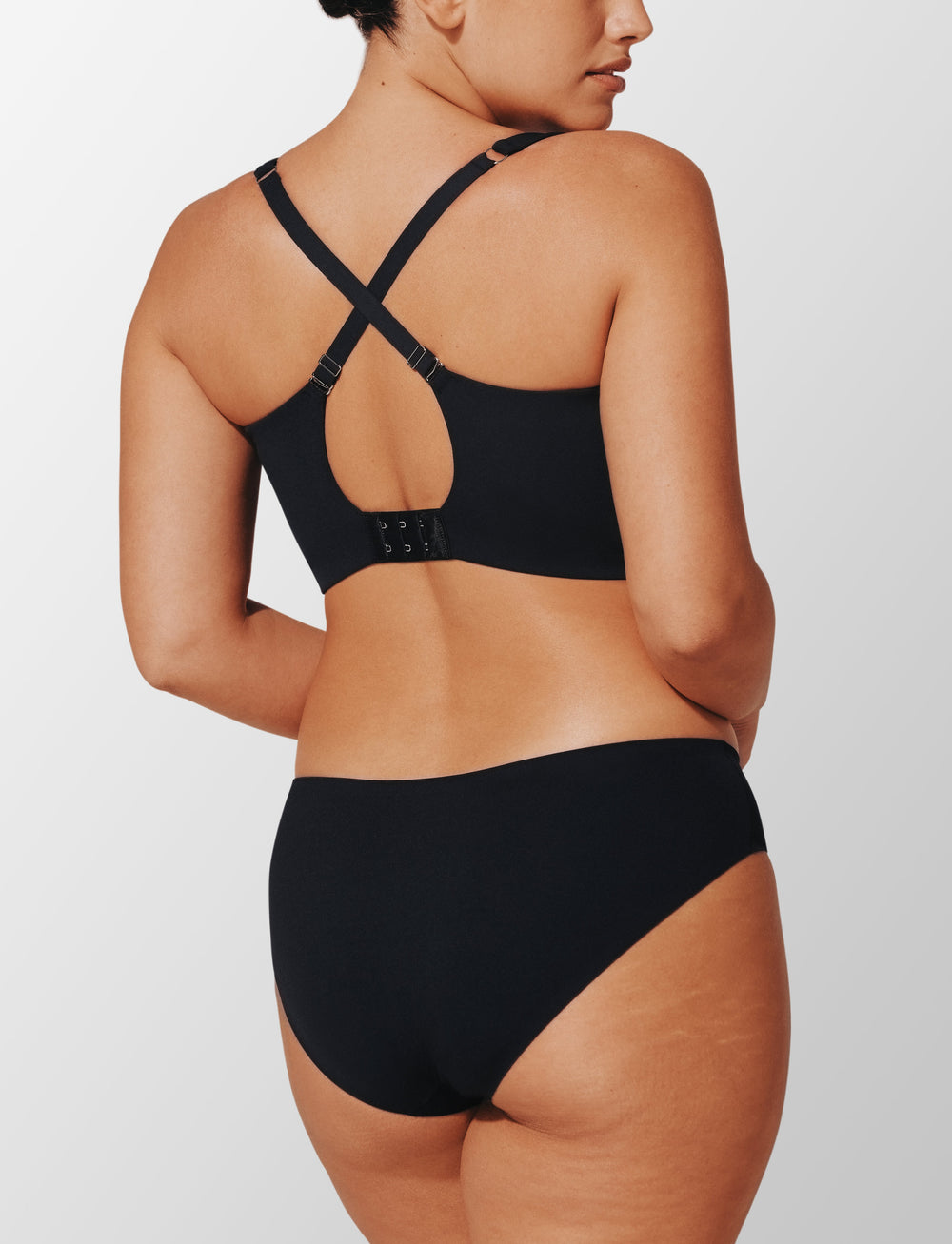 Black ComfortStretch Smoothing Wireless Bra - Thirdlove near me