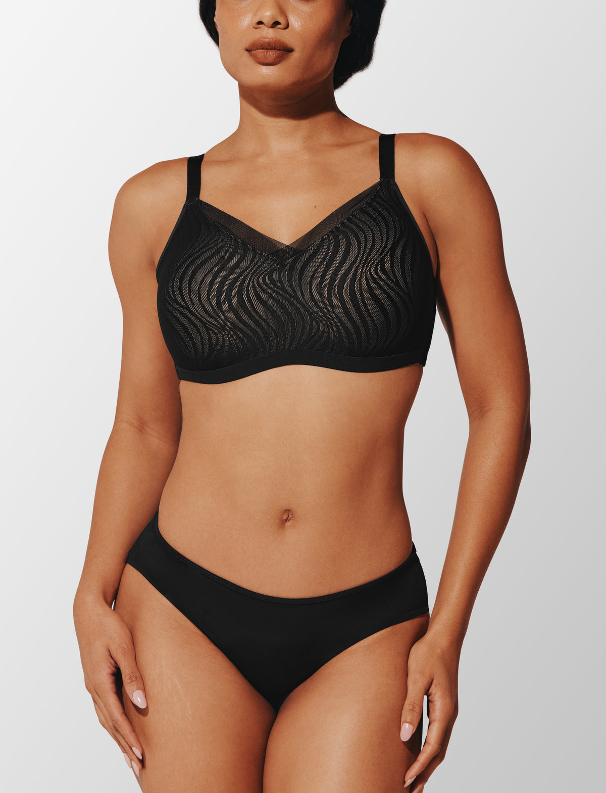 Black Lace Wireless Minimizer - Thirdlove online